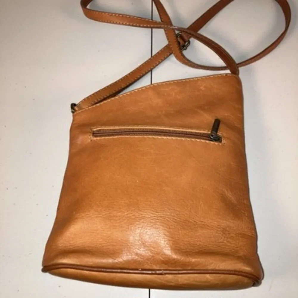 Foir Di Lota Italian Genuine Leather Cross Body Messenger Bag A-Symmetrical - Picture 3 of 8